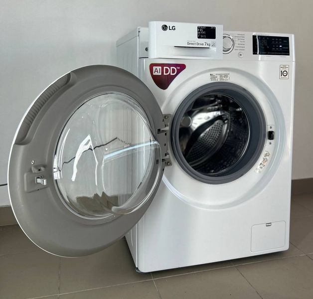 Б/в Пральна машина LG Direct Drive 7кг F14WM7ENO 218 фото